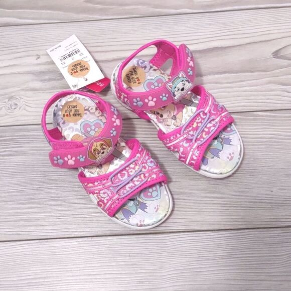 (73-2016)   🔥3/$20🔥   Style Paw Patrol Sandals Size 6 - Picture 1 of 11
